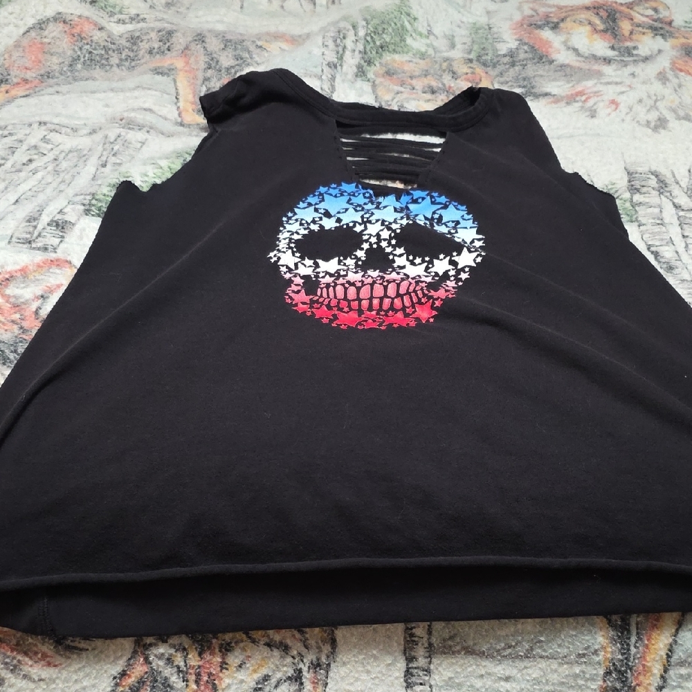 Black Tank Top with Tricolor Skull Graphic